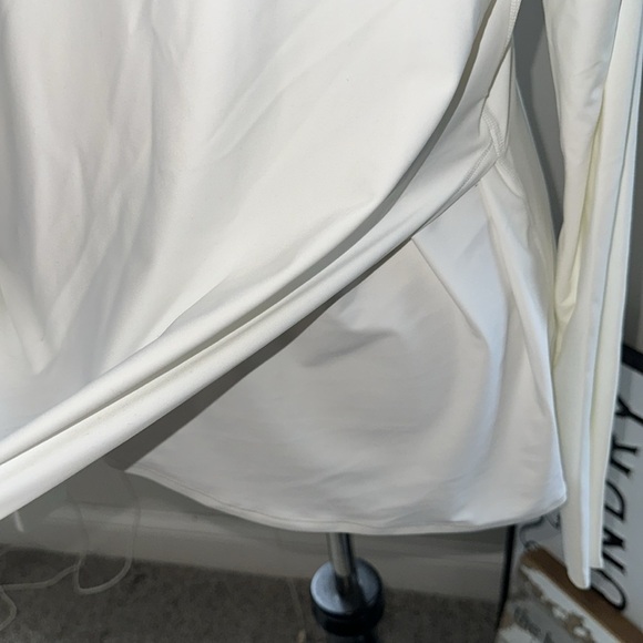 Lululemon White SPF50 Swim Top, Medium, Like New - Picture 6 of 7